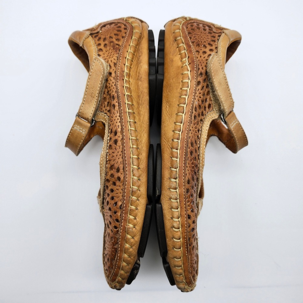 PIKOLINOS Tan and Brown Flats - Picture 3 of 8